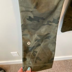 Lululemon Camouflage Crop Leggings
